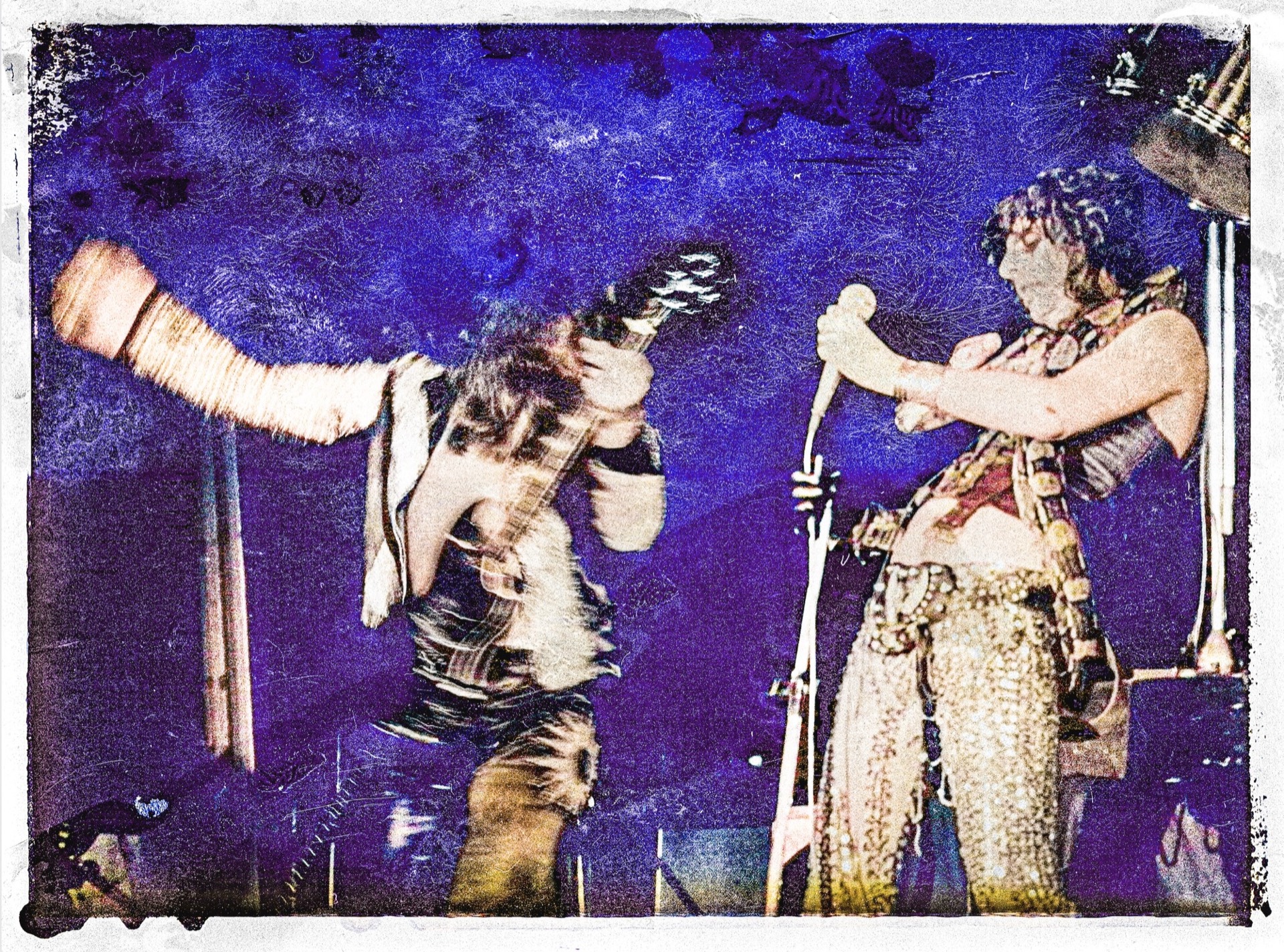 Expressivt konsertporträtt med vintage filmkänsla